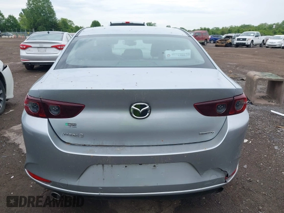 2020 Mazda 3 Select with VIN 3MZBPACL0LM131878, listed as a IAAI auction lot 42274393 with 105,656 mi miles and . Bid and sale history available at DreamBid. Image 16.