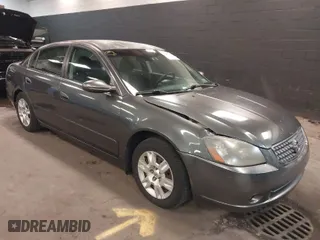 2006 Nissan Altima 2.5 S with VIN 1N4AL11D06N319256, listed as a IAAI auction lot 42007570 with 155,101 mi miles. Bid and sale history available at carsss.com. Image 1.