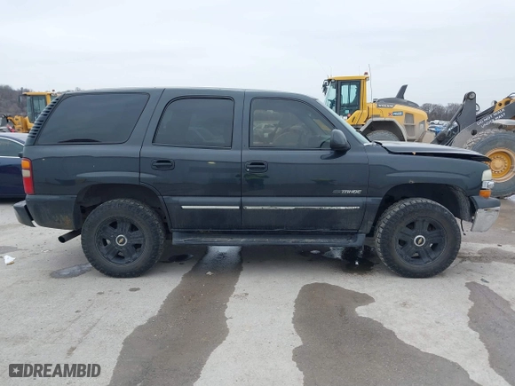 2003 Chevrolet Tahoe LS with VIN 1GNEC13V73R139530, listed as a IAAI auction lot 41598138 with 337,245 mi miles. Bid and sale history available at carsss.com. Image 13.