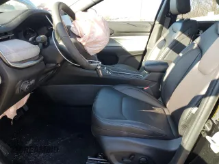2024 Jeep Compass Latitude Lux with VIN 3C4NJDFN1RT104509, listed as a Copart auction lot 45454915 with 31 mi miles and Salvage title. Bid and sale history available at DreamBid. Image 7.