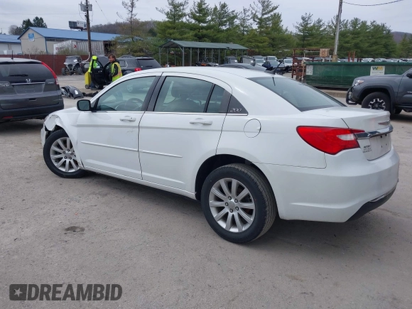 2014 Chrysler 200 Touring with VIN 1C3CCBBBXEN194954, listed as a IAAI auction lot 41939441 with 157,991 mi miles. Bid and sale history available at carsss.com. Image 3.