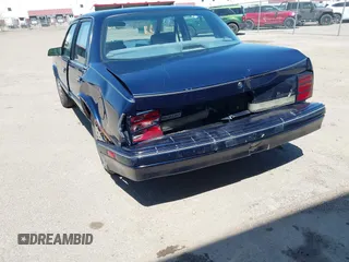 1996 Oldsmobile Cutlass Ciera 1SA VX5 z VIN 1G3AJ55M6T6397371, wystawiony jako IAAI lot #42222459 z przebiegiem 92 232 mil mil oraz . Historia ofert i sprzedaży dostępna na DreamBid. Obrazek 6.
