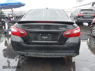 2018 Nissan Altima 2.5 SL with VIN 1N4AL3AP4JC288183, listed as a IAAI auction lot 41466582 with 100,858 mi miles. Bid and sale history available at carsss.com. Image 16.