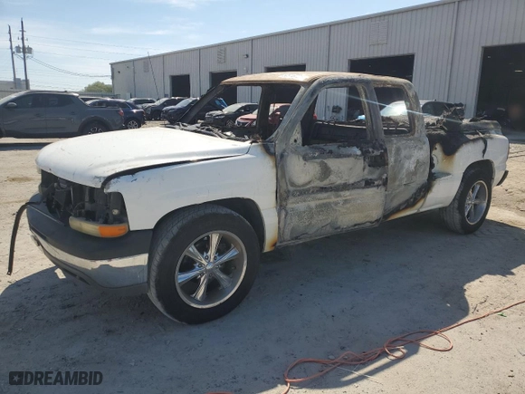 2000 Chevrolet Silverado 1500 LS with VIN 2GCEC19T6Y1148606, listed as a Copart auction lot 50916725 with 0 mi miles and Non Repairable. Bid and sale history available at carsss.com. Image 1.