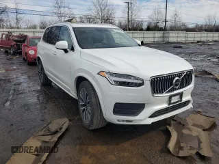 2021 Volvo XC90 Momentum z VIN YV4102PK1M1699109, wystawiony jako Copart lot #46104045 z przebiegiem Nie podano mil oraz Szkoda całkowita • Salvage title. Historia ofert i sprzedaży dostępna na DreamBid. Obrazek 4.