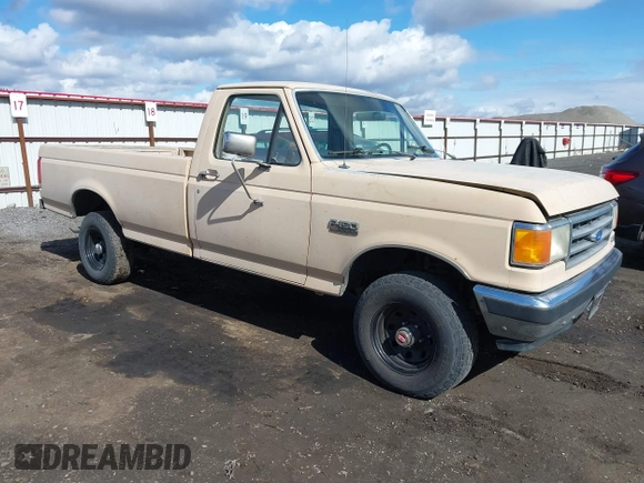 1991 Ford F-150 with VIN 2FTEF14Y2MCA15592, listed as a IAAI auction lot 41798807 with 64,500 mi miles. Bid and sale history available at carsss.com. Image 1.
