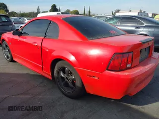 2000 Ford Mustang GT with VIN 1FAFP42X2YF277576, listed as a IAAI auction lot 41194350 with 184,517 mi miles. Bid and sale history available at carsss.com. Image 3.