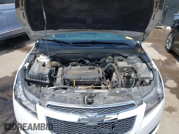 2014 Chevrolet Cruze LS with VIN 1G1PA5SH5E7218650, listed as a IAAI auction lot 42093764 with 189,813 mi miles and . Bid and sale history available at DreamBid. Image 10.