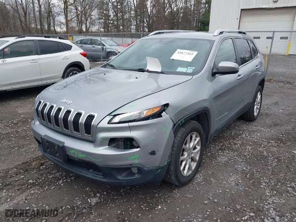2015 Jeep Cherokee Latitude with VIN 1C4PJLCB0FW506203, listed as a IAAI auction lot 41877342 with NaN miles. Bid and sale history available at carsss.com. Image 6.
