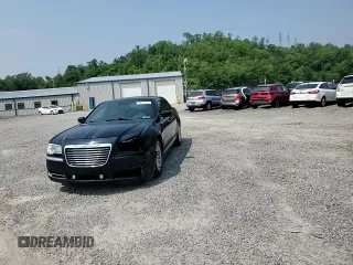 2014 Chrysler 300 z VIN 2C3CCAAG0EH132608, wystawiony jako Copart lot #59217075 z przebiegiem 215 836 mil mil oraz Szkoda całkowita • Salvage title. Historia ofert i sprzedaży dostępna na DreamBid. Obrazek 13.
