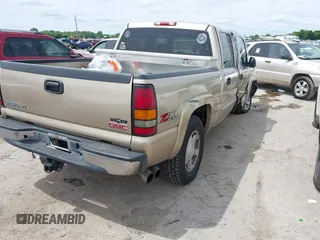 2004 GMC Sierra 1500 SLE z VIN 2GTEK13T841413502, wystawiony jako IAAI lot #42226796 z przebiegiem 192 481 mil mil oraz . Historia ofert i sprzedaży dostępna na DreamBid. Obrazek 4.