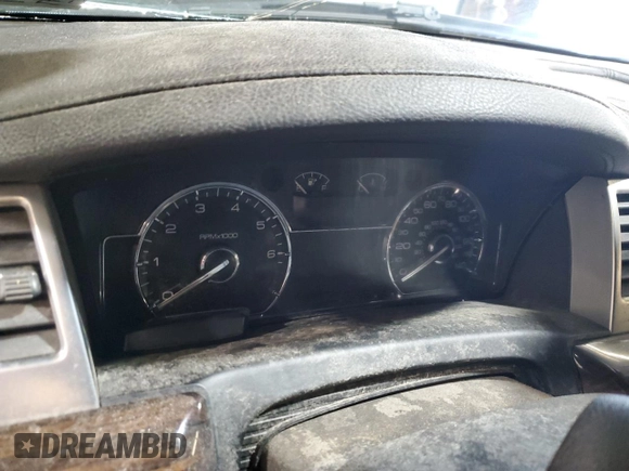 2009 Lincoln MKS z VIN 1LNHM94R39G629594, wystawiony jako Copart lot #56986125 z przebiegiem Nie podano mil oraz Szkoda całkowita • Salvage title. Historia ofert i sprzedaży dostępna na DreamBid. Obrazek 9.
