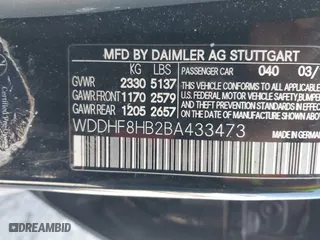 2011 Mercedes-Benz E-Class E 350 Luxury with VIN WDDHF8HB2BA433473, listed as a IAAI auction lot 41968313 with 140,113 mi miles. Bid and sale history available at carsss.com. Image 9.