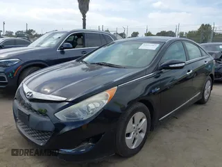 2012 Hyundai Sonata Hybrid z VIN KMHEC4A44CA024933, wystawiony jako IAAI lot #42257317 z przebiegiem 134 148 mil mil oraz . Historia ofert i sprzedaży dostępna na DreamBid. Obrazek 2.