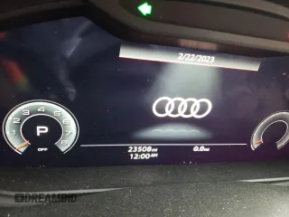2021 Audi Q8 Premium z VIN WA1AVAF14MD028288, wystawiony jako Copart lot #42691223 z przebiegiem 23 508 mil mil oraz . Historia ofert i sprzedaży dostępna na DreamBid. Obrazek 9.