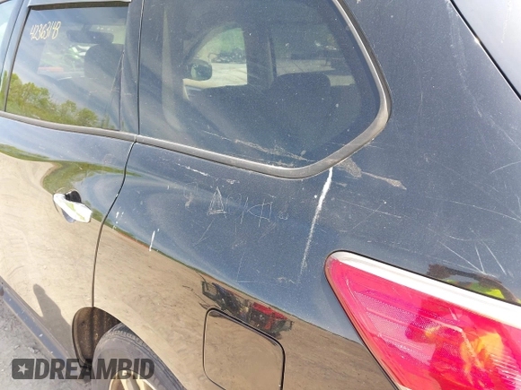 2013 Nissan Pathfinder Platinum with VIN 5N1AR2MM7DC680644, listed as a IAAI auction lot 42363143 with 215,060 mi miles and . Bid and sale history available at DreamBid. Image 14.
