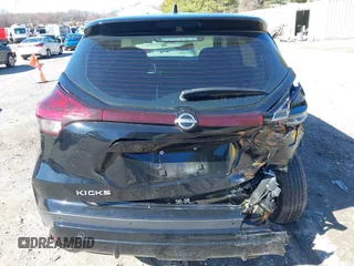 2022 Nissan Kicks S z VIN 3N1CP5BV6NL490892, wystawiony jako IAAI lot #41889420 z przebiegiem 61 608 mil mil oraz . Historia ofert i sprzedaży dostępna na DreamBid. Obrazek 16.