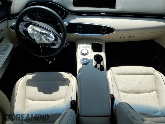 2025 Genesis GV70 2.5T with VIN 5NMMADTB5SH021934, listed as a Copart auction lot 63652595 with 5,920 mi miles and Salvage title. Bid and sale history available at DreamBid. Image 8.