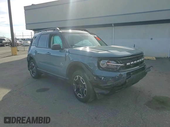 2022 Ford Bronco Sport Outer Banks z VIN 3FMCR9C60NRE06595, wystawiony jako Copart lot #49254795 z przebiegiem 20 947 mil mil oraz Szkoda całkowita • Salvage title. Historia ofert i sprzedaży dostępna na DreamBid. Obrazek 10.