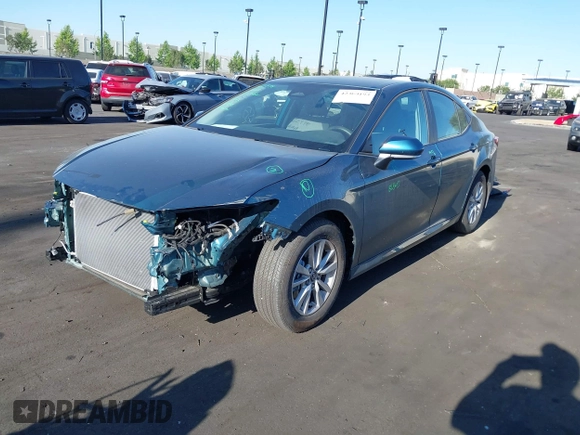 2025 Toyota Camry LE z VIN 4T1DAACK0SU038983, wystawiony jako IAAI lot #42300193 z przebiegiem 8 690 mil mil oraz . Historia ofert i sprzedaży dostępna na DreamBid. Obrazek 18.