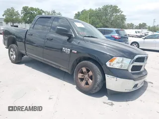 2019 Ram 1500 SLT z VIN 1C6RR6TT5KS561556, wystawiony jako IAAI lot #42174298 z przebiegiem 86 005 mil mil oraz . Historia ofert i sprzedaży dostępna na DreamBid. Obrazek 1.