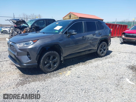 2021 Toyota RAV4 Hybrid XSE z VIN 4T3E6RFV4MU058397, wystawiony jako IAAI lot #42060980 z przebiegiem 236 612 mil mil oraz . Historia ofert i sprzedaży dostępna na DreamBid. Obrazek 17.