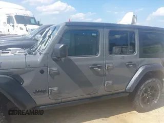 2020 Jeep Wrangler Unlimited Sport S с VIN 1C4HJXDG4LW325199, выставлен на аукционе IAAI как лот 42562063 с пробегом 18 350 миль миль и . История ставок и продаж доступна на DreamBid. Изображение 15.