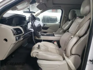 2018 Lincoln Navigator Reserve with VIN 5LMJJ3LT4JEL05314, listed as a Copart auction lot 47686825 with 70,679 mi miles and Salvage title. Bid and sale history available at DreamBid. Image 7.