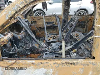 2010 GMC Yukon XL z VIN 1GKUCMEF0AR200343, wystawiony jako Copart lot #44949795 z przebiegiem Nie podano mil oraz Nie do naprawy. Historia ofert i sprzedaży dostępna na DreamBid. Obrazek 7.