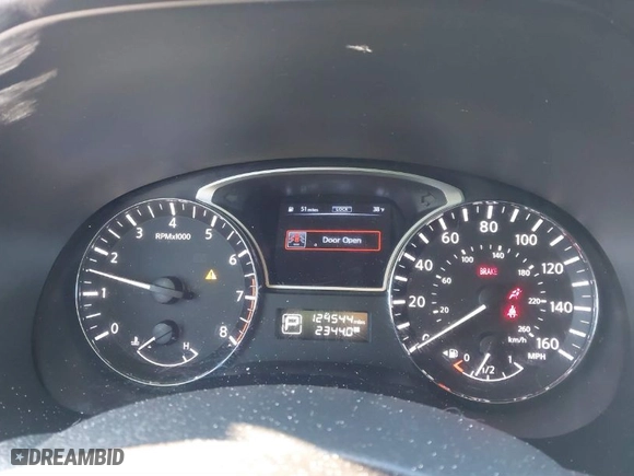 2014 Nissan Pathfinder SL with VIN 5N1AR2MM3EC687138, listed as a IAAI auction lot 41386564 with 124,544 mi miles. Bid and sale history available at carsss.com. Image 7.