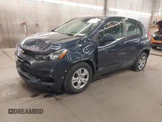 2018 Chevrolet Trax LS with VIN 3GNCJKSBXJL400731, listed as a IAAI auction lot 41827568 with 101,605 mi miles. Bid and sale history available at carsss.com. Image 18.