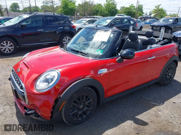 2017 MINI Convertible Cooper S with VIN WMWWG9C53H3C22950, listed as a IAAI auction lot 42297714 with 22,613 mi miles and . Bid and sale history available at DreamBid. Image 17.
