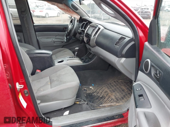 2015 Toyota Tacoma with VIN 3TMMU4FN1FM075649, listed as a IAAI auction lot 40813472 with 179,226 mi miles and . Bid and sale history available at DreamBid. Image 5.