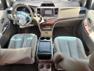 2012 Toyota Sienna XLE AAS с VIN 5TDYK3DC9CS242080, выставлен на аукционе Copart как лот 58374845 с пробегом 152 411 миль миль и Списание • Salvage title. История ставок и продаж доступна на DreamBid. Изображение 8.