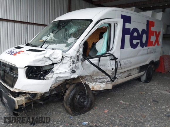 2020 Ford Transit Cargo z VIN 1FTBR1C83LKB20325, wystawiony jako IAAI lot #42316284 z przebiegiem 248 734 mil mil oraz . Historia ofert i sprzedaży dostępna na DreamBid. Obrazek 17.