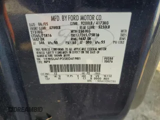 2005 Ford Excursion Special Serv z VIN 1FMSU41P35ED41981, wystawiony jako Copart lot #83770674 z przebiegiem 247 851 mil mil oraz Czysty tytuł • Clean title. Historia ofert i sprzedaży dostępna na DreamBid. Obrazek 13.