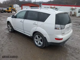 2009 Mitsubishi Outlander XLS with VIN JA4MT41X79Z012998, listed as a IAAI auction lot 41672540 with 120,058 mi miles. Bid and sale history available at carsss.com. Image 3.