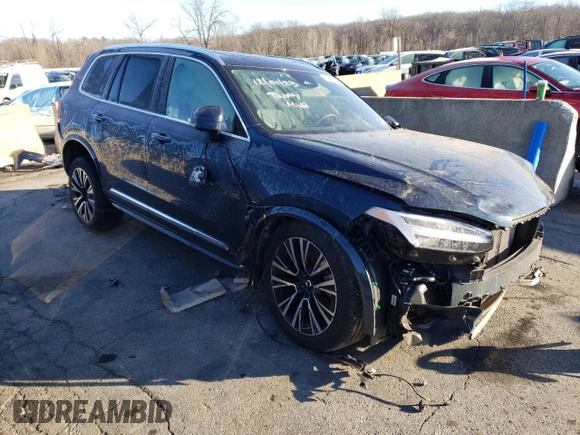2023 Volvo XC90 Plus Bright Theme z VIN YV4H60CN8P1919271, wystawiony jako Copart lot #82112193 z przebiegiem Nie podano mil oraz . Historia ofert i sprzedaży dostępna na DreamBid. Obrazek 4.