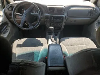 2002 Chevrolet TrailBlazer LTZ with VIN 1GNDT13S622444350, listed as a Copart auction lot 55447015 with 162,893 mi miles and Salvage Title. Bid and sale history available at DreamBid. Image 8.