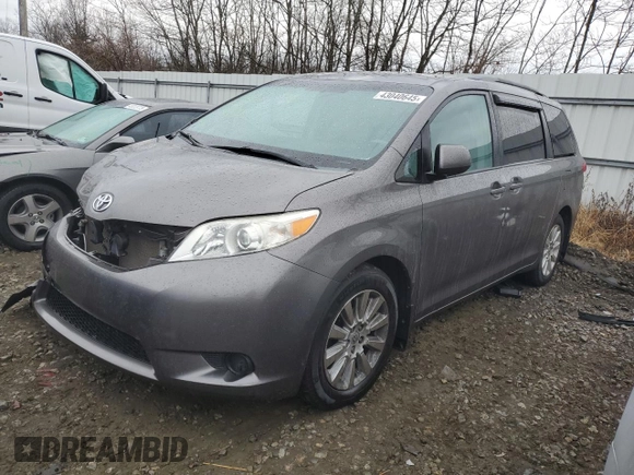 2013 Toyota Sienna LE with VIN 5TDJK3DC9DS060009, listed as a Copart auction lot 43040645 with 171,369 mi miles and Salvage Title. Bid and sale history available at carsss.com. Image 1.