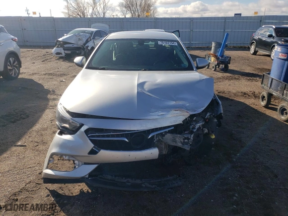 2018 Buick Regal Sportback Preferred with VIN W04GL6SX7J1069583, listed as a Copart auction lot 78103194 with 37,532 mi miles and Salvage Title. Bid and sale history available at carsss.com. Image 5.