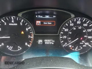 2014 Nissan Pathfinder SL z VIN 5N1AR2MM8EC676197, wystawiony jako IAAI lot #42269076 z przebiegiem 196 827 mil mil oraz . Historia ofert i sprzedaży dostępna na DreamBid. Obrazek 7.
