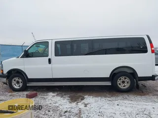 2010 Chevrolet Express Passenger LT z VIN 1GA2G1DG6A1110332, wystawiony jako IAAI lot #40909861 z przebiegiem 367 242 mil mil oraz . Historia ofert i sprzedaży dostępna na DreamBid. Obrazek 14.