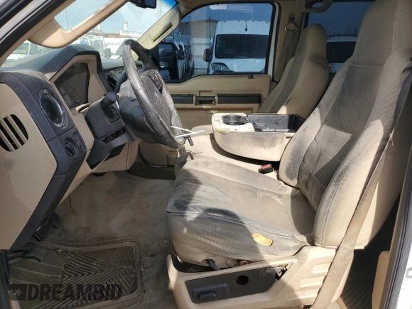 2010 Ford F-350 XL z VIN 1FTWW3BR4AEA84849, wystawiony jako Copart lot #53637625 z przebiegiem 296 334 mil mil oraz Szkoda całkowita • Salvage title. Historia ofert i sprzedaży dostępna na DreamBid. Obrazek 7.