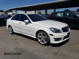 2014 Mercedes-Benz C 350 Sport with VIN WDDGF5HB4EA942494, listed as a Copart auction lot 67640014 with 40,558 mi miles and Salvage Title. Bid and sale history available at DreamBid. Image 4.