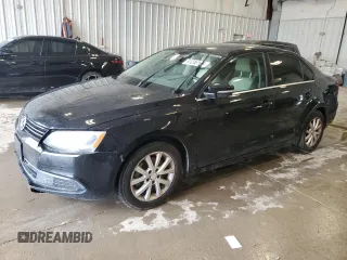 2013 Volkswagen Jetta SE with VIN 3VWDX7AJ7DM258142, listed as a Copart auction lot 61246195 with 125,770 mi miles and Non repairable. Bid and sale history available at DreamBid. Image 1.