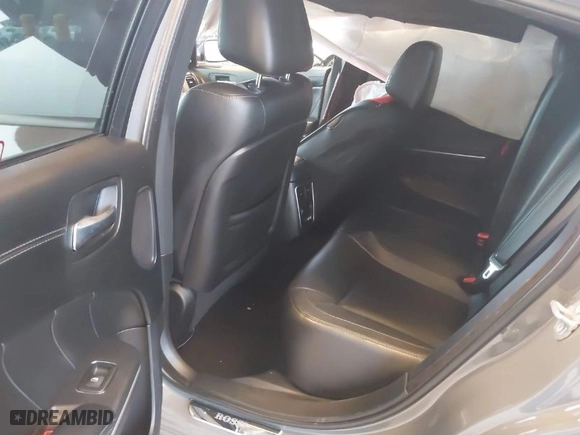 2019 Dodge Charger SXT with VIN 2C3CDXJG2KH547683, listed as a IAAI auction lot 41232974 with 75,960 mi miles. Bid and sale history available at carsss.com. Image 8.