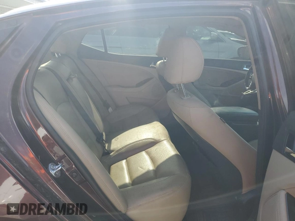 2013 Kia Optima EX z VIN 5XXGN4A77DG138576, wystawiony jako Copart lot #57203965 z przebiegiem 201 406 mil mil oraz Szkoda całkowita • Salvage title. Historia ofert i sprzedaży dostępna na DreamBid. Obrazek 10.