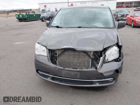 2016 Chrysler Town & Country Touring with VIN 2C4RC1BG3GR280270, listed as a IAAI auction lot 41837563 with 177,376 mi miles. Bid and sale history available at carsss.com. Image 6.