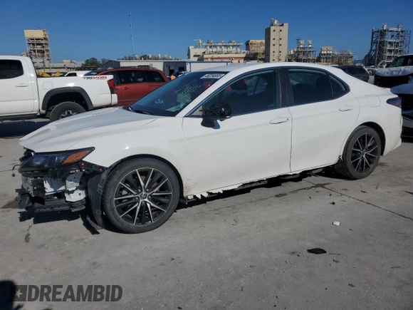 2021 Toyota Camry SE Nightshade with VIN 4T1G11AK6MU477558, listed as a Copart auction lot 46234885 with 77,049 mi miles and Salvage Title. Bid and sale history available at carsss.com. Image 1.